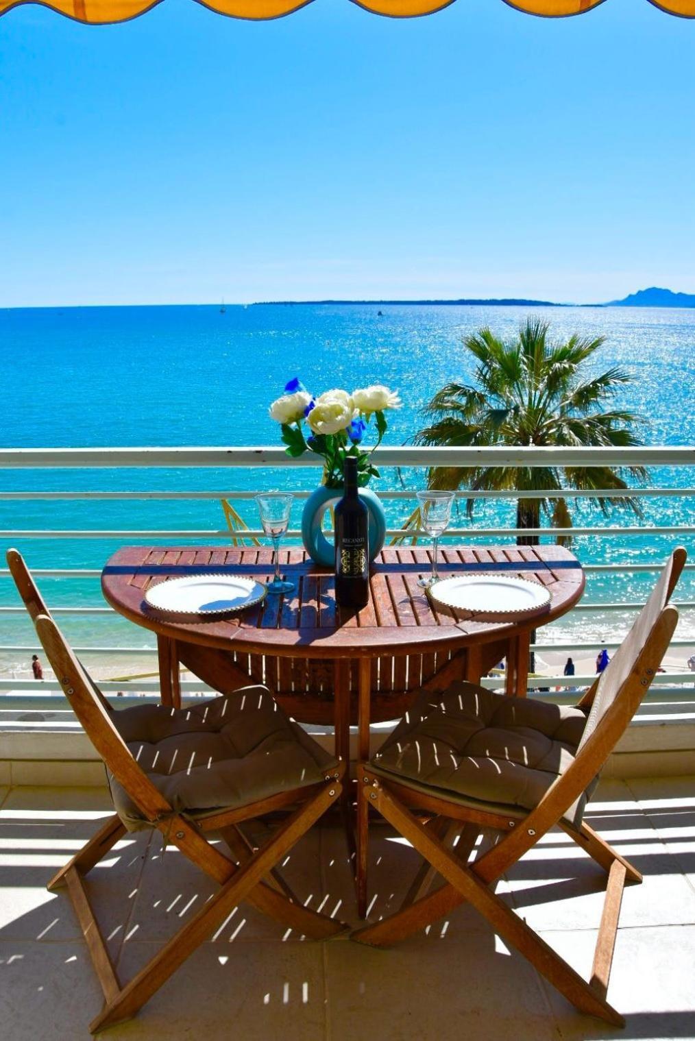 Résidence Le Soleil Juan-les-Pins Exterior foto